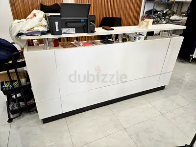 Modern Reception Counter