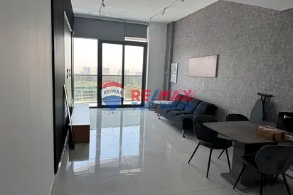 PRIME LOCATION - SEMI-FURNISHED - BEST PRICE