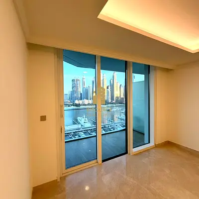 HOT OFFER | LUXURY WATERFRONT | SLIGHTLY NEGOTIABLE