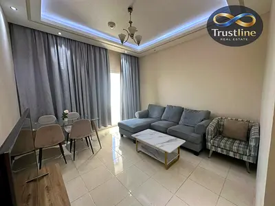 غرفتين وصالة للايجار في ابراج الاورينت مع الفرش