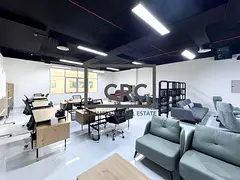 VACANT | HIGH CEILING | IN-DEMAND | BRIGHT OFFICE