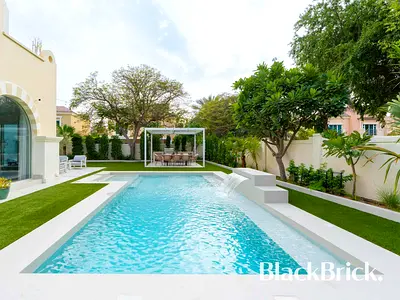 Ideal Family Villa in the Heart of Estella