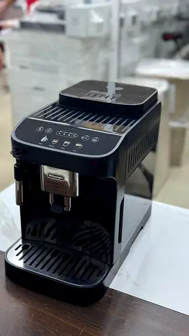 DeLonghi Automatic Espresso Machine — Excellent Working Condition