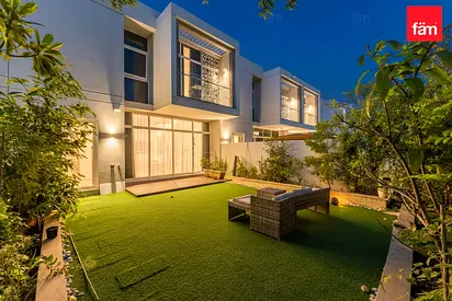 Owner Luxury Upgraded| Private Big Plot |Vot