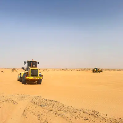 أرض صناعية للإيجار في أم الثعوب بمساحة 43594 قدم على شارع رئيسي