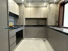 Spacious I Community View I Close to metro