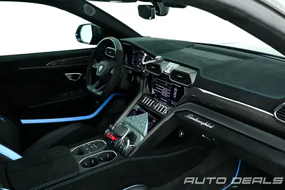 2024 Lamborghini URUS — миниатюра 15
