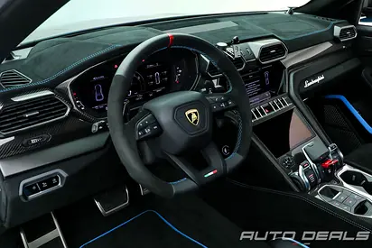 2024 Lamborghini URUS — миниатюра 16