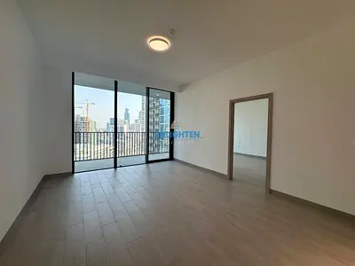 MODERN | BRIGHT | TOP AMENITIES | PETS FRIENDLY