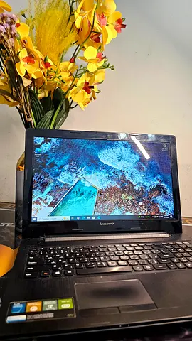 Lenovo i7 Laptop for sale – good condition, 16GB RAM (Dubai)