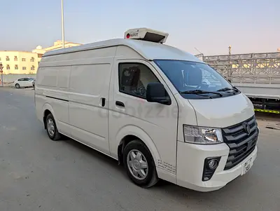 Hi Roof Van /w Refrigerator