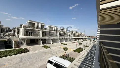 BRAND NEW | 3 BED VILLA | PRIME LOCATION