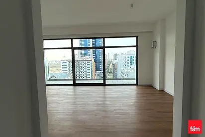 Stylishly Renovated | Chiller Free | High Floor