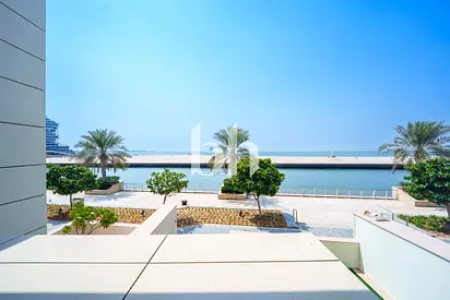 Seaview | Spacious | Tenanted | High Ceiling