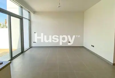 Single Row | Close To Park | Open Plan