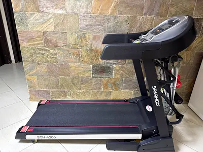 Genuine Connevig STH-4200 Treadmill for Sale