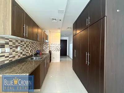 Spacious Studio Prime location faimly Apartment