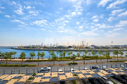 Elegant furnished 1BR | Sea &amp; City Views