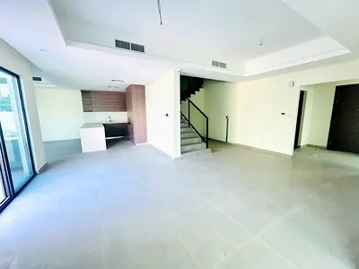 Lavish 5BR Corner Unit For Rent | Gated Community