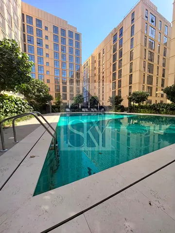 Brand new| First tenant | Pool view