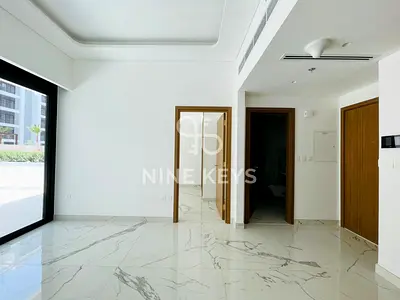 تصميم واسع | جاهز للسكن | بدون مبرد