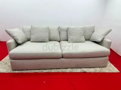 Selling cratebarrel three seater sofa