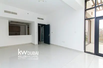Balcony | Unfurnished | Vacant