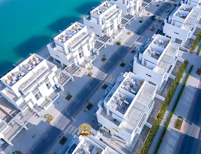 4BR Luxury Sea View: Freehold for All, Golden Visa
