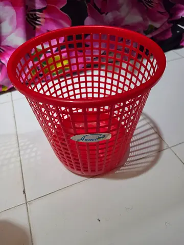 Red Plastic Mesh Waste Bin / Trash Can - Small