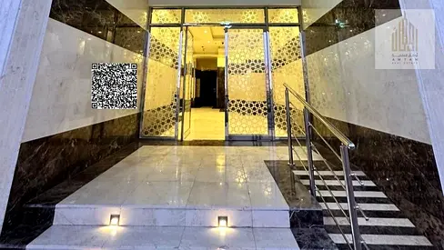 فرصة استثمارية مميزة – مبنى كامل للبيع في الممزر، الشارقة