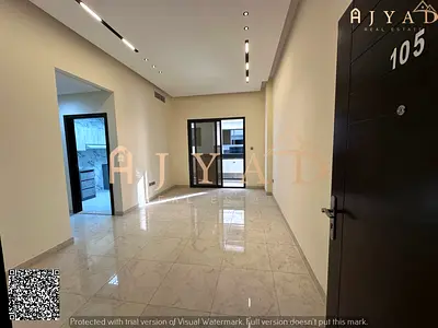 للإيجار: شقة غرفتين نوم ماستر وصالة بمنطقة الجرف 3 عجمان، أول ساكن، قريبة من مخرج دبي، 3 حمامات، بلكون، مكيف مركزي، شهر مجاني