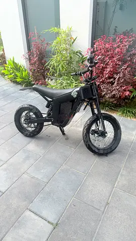 Kugoo wish 01 for sale modded 75kmh with super moto wheels and carbon fiber sticker