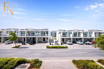 Spacious 3BR | Best Location in Sycamore | Great Layout