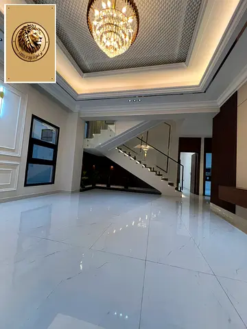 فرصة ذهبية لامتلاك فيلا فاخرة بتصميم نيو كلاسيك أنيق في قلب الحليو سنتر، تجمع بين الفخامة والراحة والموقع المثالي. تتميز الفيلا بتشطيبات عالية الجودة