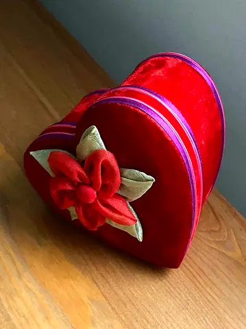 small gift box with card