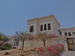 4 Bedroom Villa in Um Suqeim 3