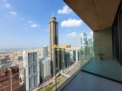high floor | large layout | close to metro | ready to move