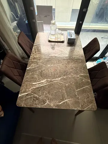 Beautiful Dining Set of 4 with table extension