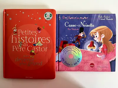 Set of 2 French childrens books: Petites histoires du Père Castor  Casse-Noisette