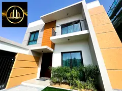 Townhouse villa at a price below market value