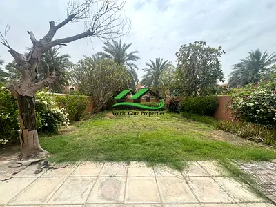 Great Offer 5BR Villa With Garden Ready To Move