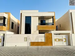 Villa directly from the owner, custom finishing, on a main street, close to all services, freehold o