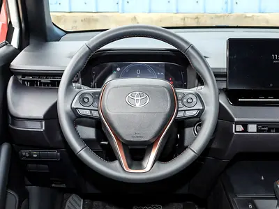 2026 Toyota COROLLA CROSS 照片 16