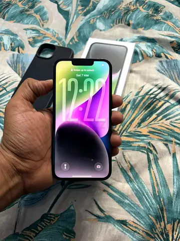 URGENT SALE : iPhone 14