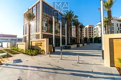 The Modern Living 1BR Apartment with Balcony in Uptown For Sale