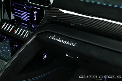 2024 Lamborghini URUS — миниатюра 18