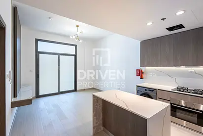 Amazing Pool View | Mid Floor | Investors Deal