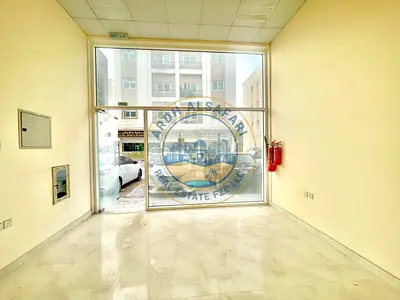 Chaper price Shop available for rent in old Muwaileh