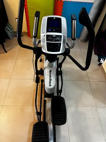 NordicTrack C 7.5 Elliptical (Good Condition)