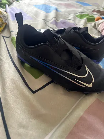 Nike phantom blue and black club